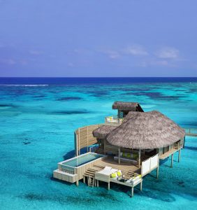 Six Senses Laamu Wasser Villa mit Pool